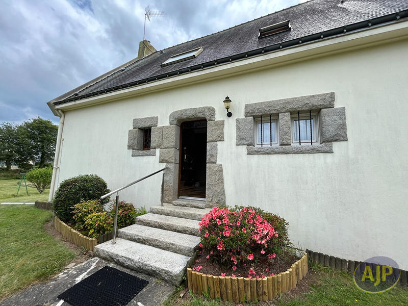 Maison - 120 m² - 6 pièces
