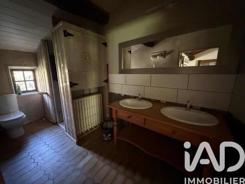 Maison - 320 m² - 10 pièces