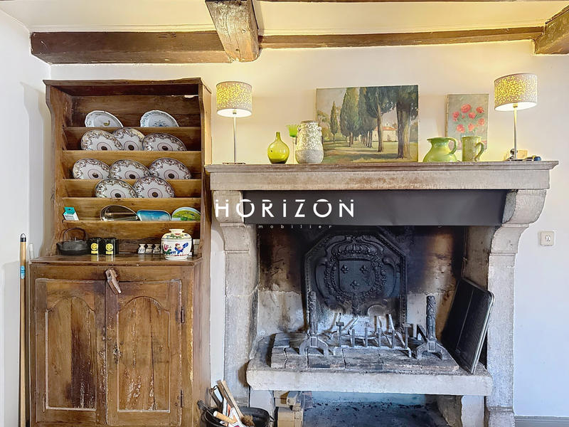 Maison ancienne - 266 m² - 10 pièces