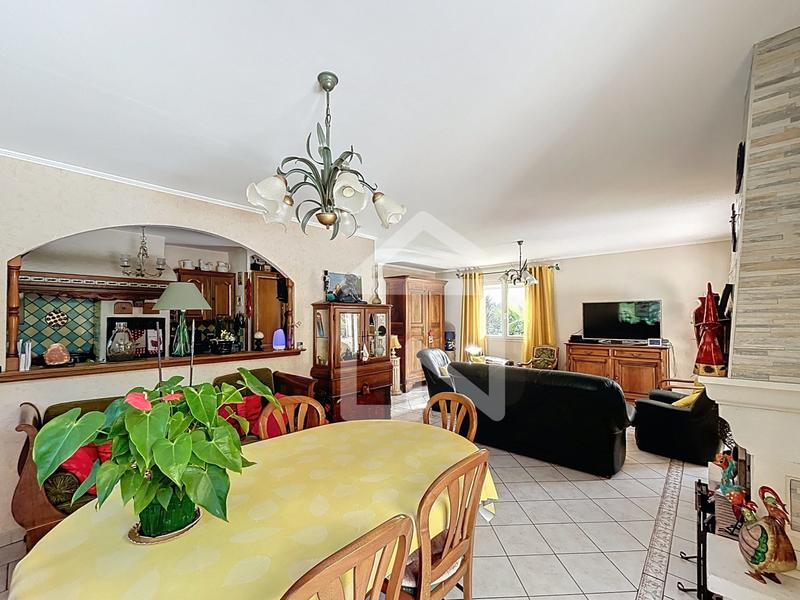 Maison - 166 m² - 5 pièces