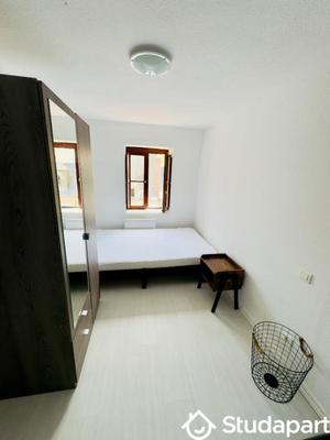 Chambre - 10 m² - 1 pièce