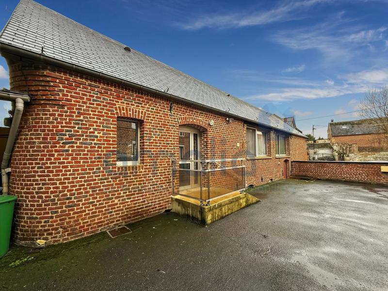 Maison - 369 m² - 11 pièces