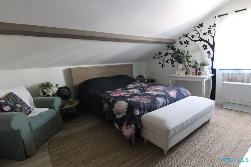 Maison traditionnelle - 122 m² - 4 pièces