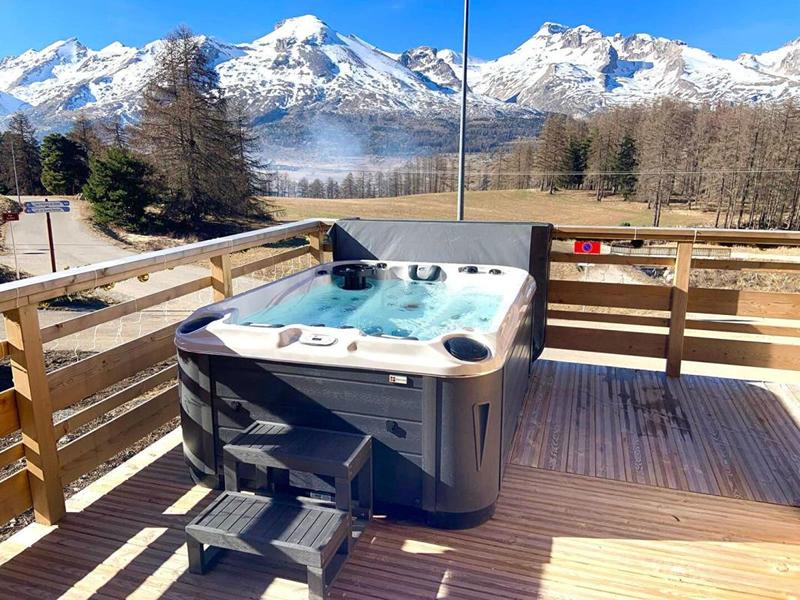 Demeure - 218 m² - 9 pièces