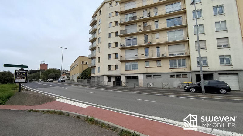 Parking / Garage - 12 m²