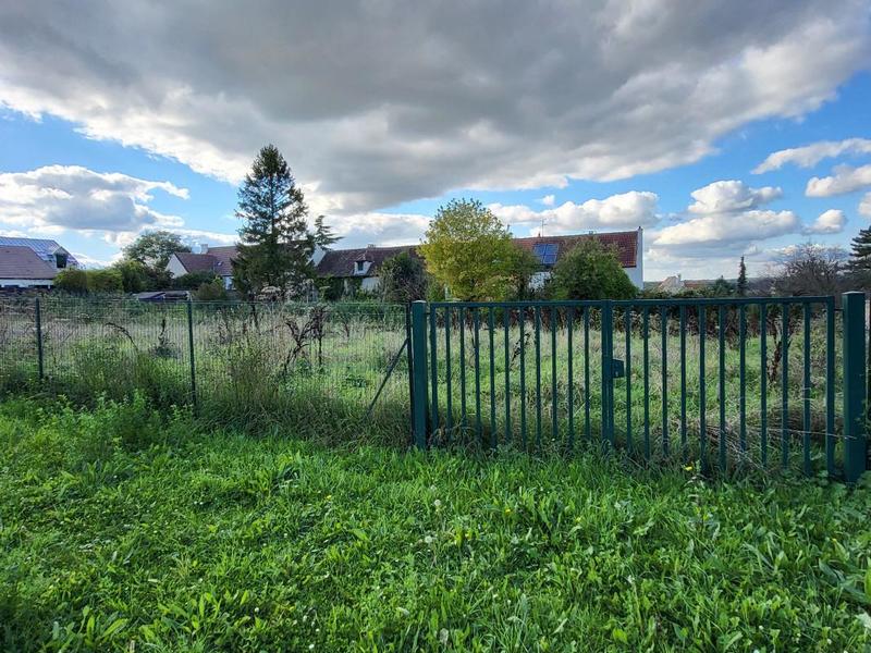 Terrain constructible - 638 m²