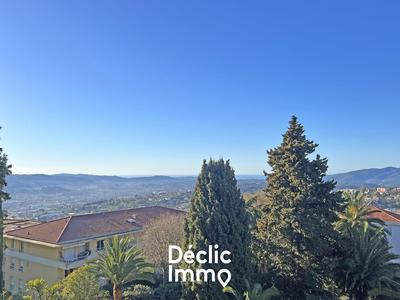 Appartement - 107 m² - 3 pièces