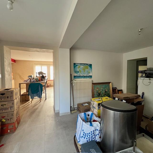 Maison - 169 m² - 9 pièces