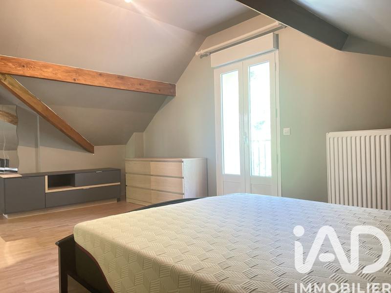 Maison - 240 m² - 7 pièces