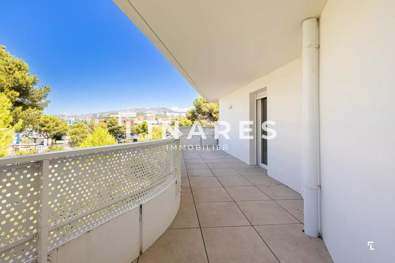 Appartement - 90 m² - 4 pièces