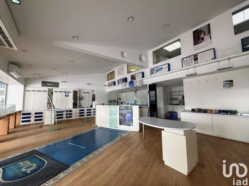 Local commercial - 132 m²