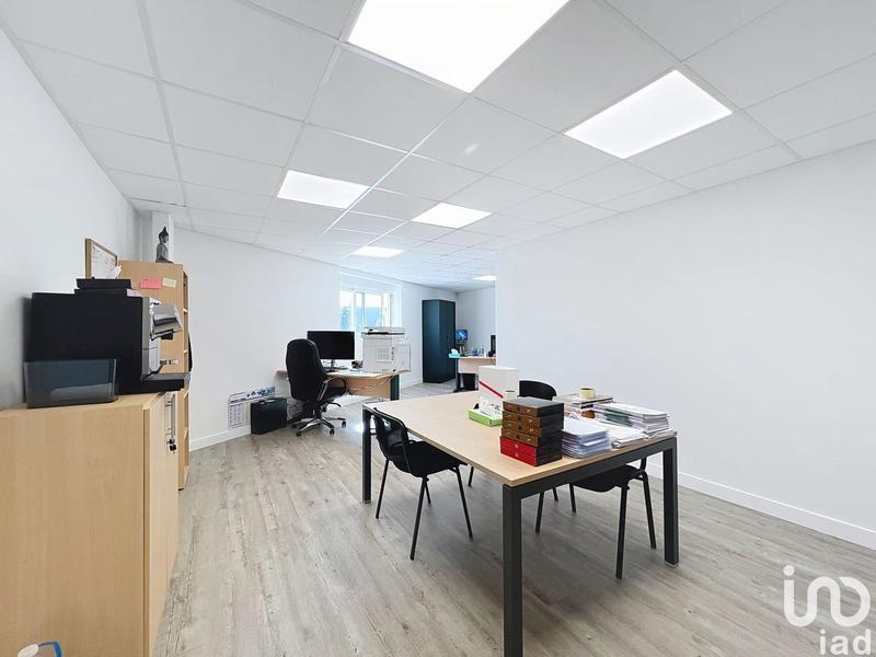 Local commercial - 208 m²