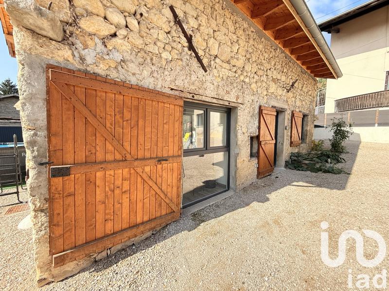 Maison - 200 m² - 8 pièces