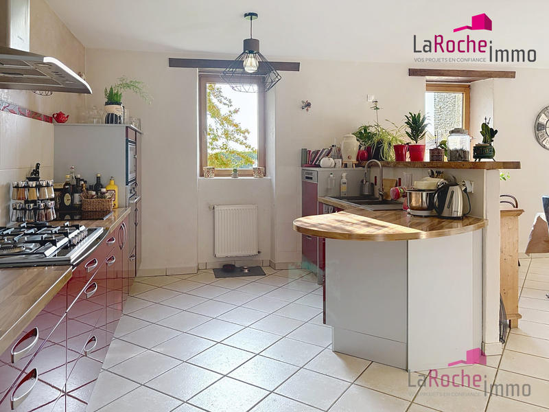 Maison - 190 m² - 8 pièces