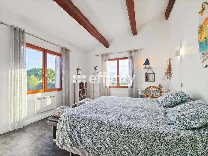 Pavillon - 218 m² - 9 pièces