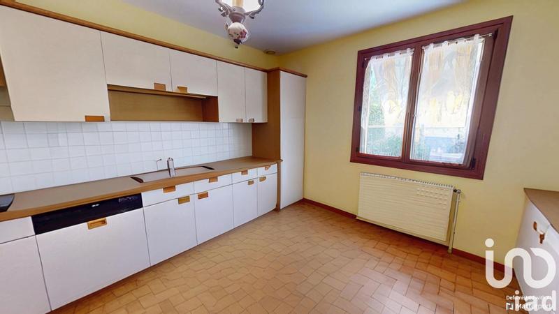 Maison - 180 m² - 7 pièces