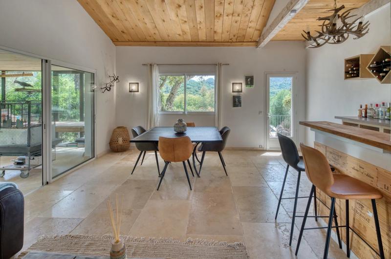 Maison de domaine équestre - 524 m² - 9 pièces