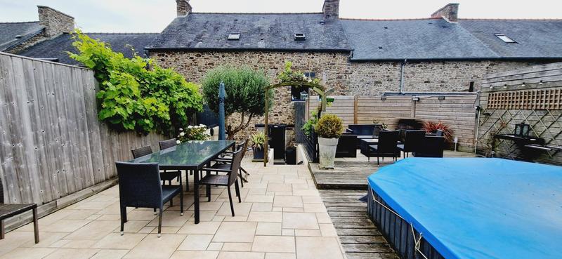 Maison - 137 m² - 5 pièces