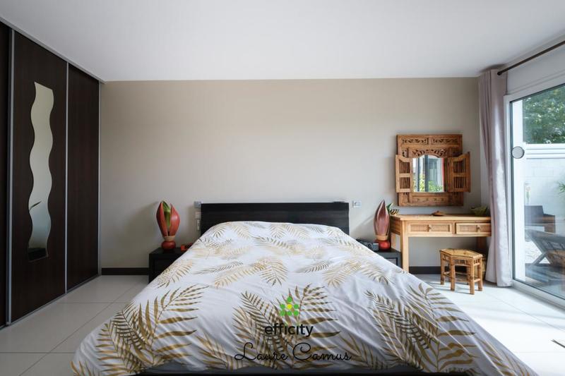 Maison - 198 m² - 6 pièces