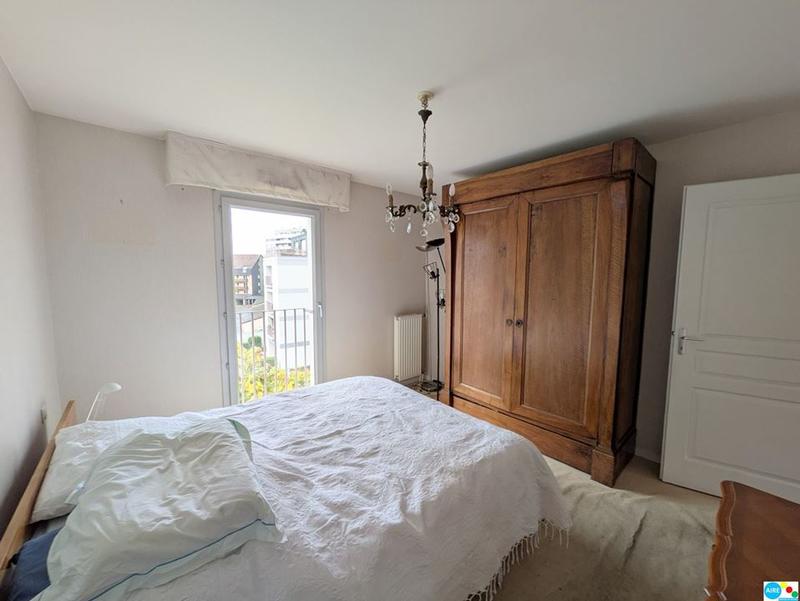 Appartement - 94 m² - 5 pièces