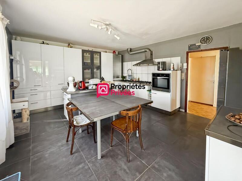 Maison - 128 m² - 4 pièces