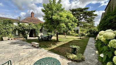 Maison - 191 m² - 7 pièces