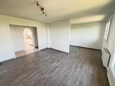 Appartement - 64 m² - 4 pièces