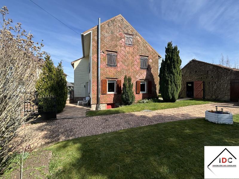 Maison - 190 m² - 6 pièces