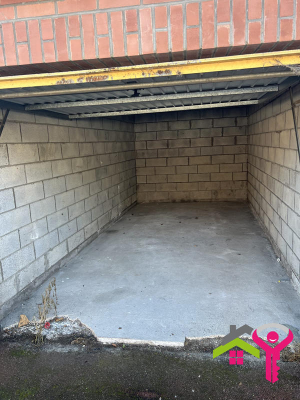 Parking / Garage - 14 m²