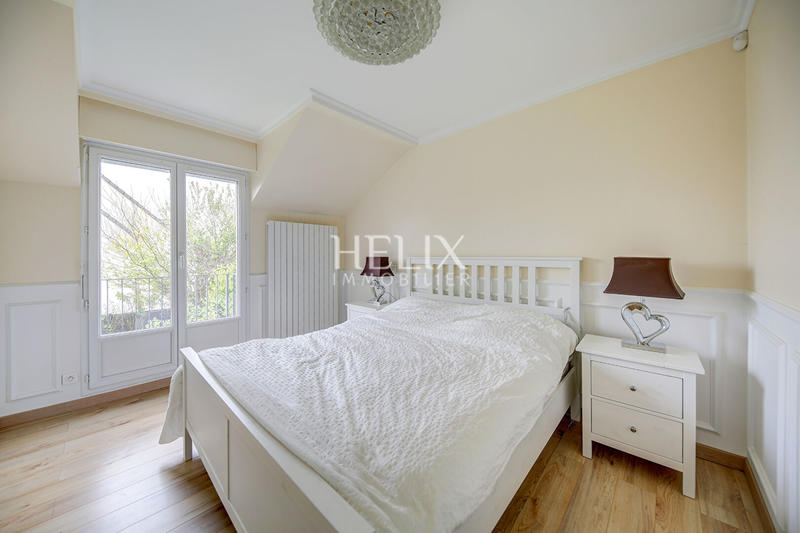 Maison - 163 m² - 5 pièces