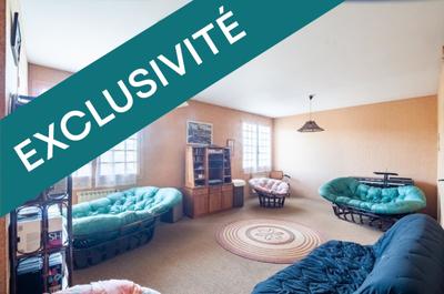 Maison - 283 m² - 9 pièces