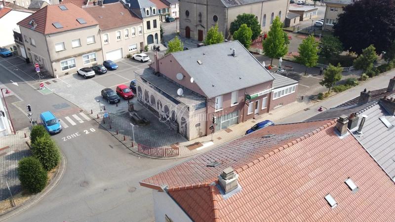 Immeuble mixte - 10 pièces