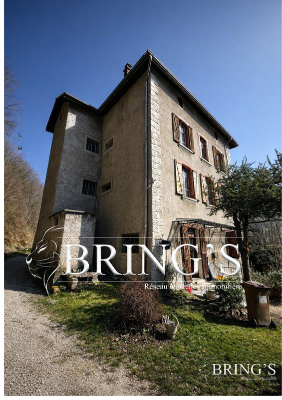 Maison ancienne - 340 m² - 16 pièces