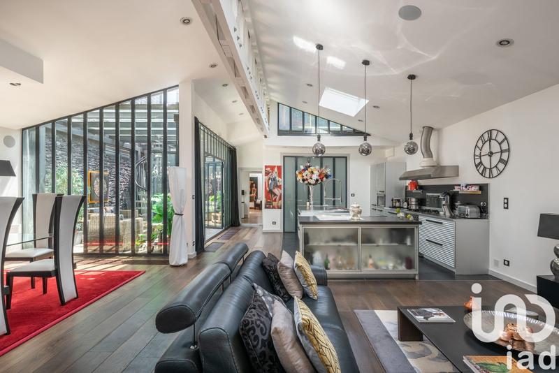 Maison de ville - 230 m² - 6 pièces