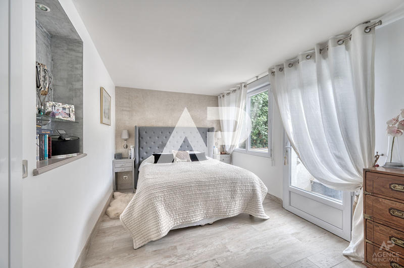 Maison - 170 m² - 6 pièces