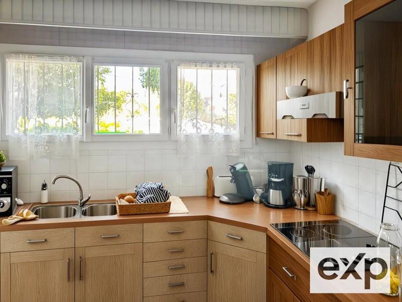 Maison - 92 m² - 5 pièces