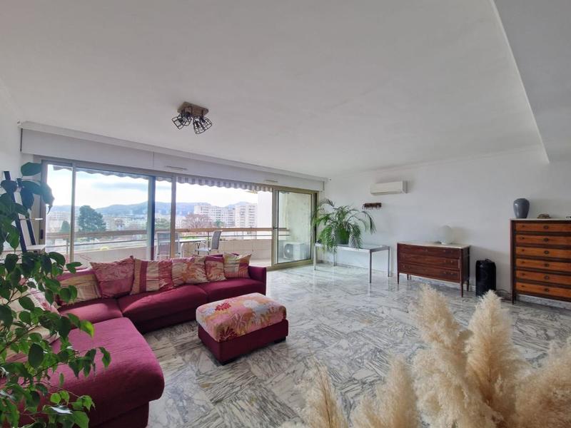 Appartement - 112 m² - 3 pièces