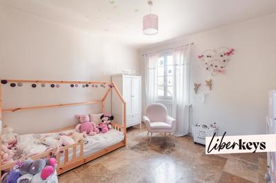 Maison - 171 m² - 6 pièces