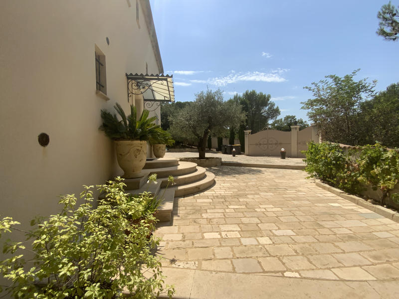 Maison - 170 m² - 7 pièces