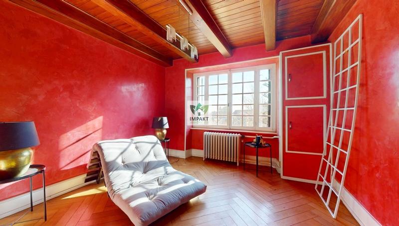 Maison - 460 m² - 15 pièces