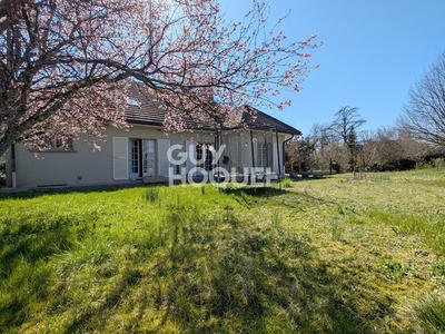 Maison - 180 m² - 6 pièces