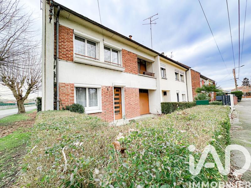 Maison - 90 m² - 5 pièces