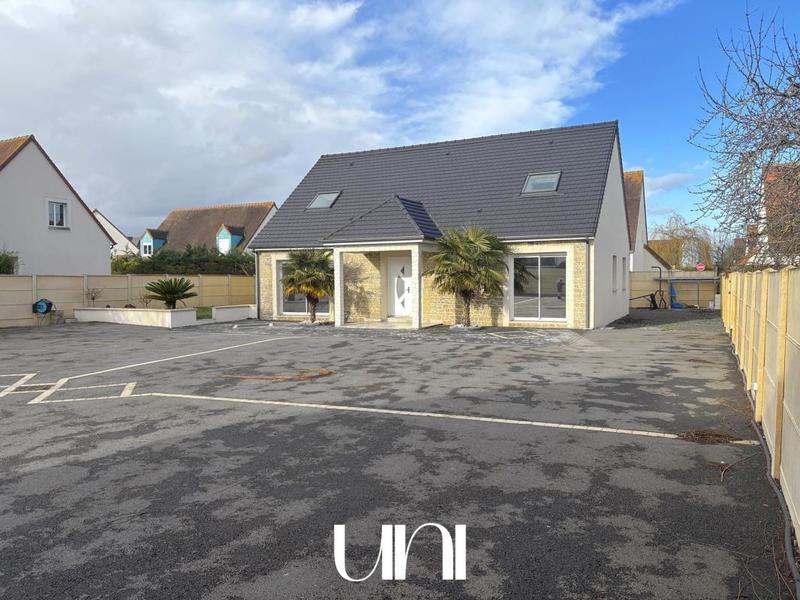 Maison - 180 m² - 6 pièces