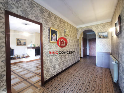 Maison - 193 m² - 7 pièces