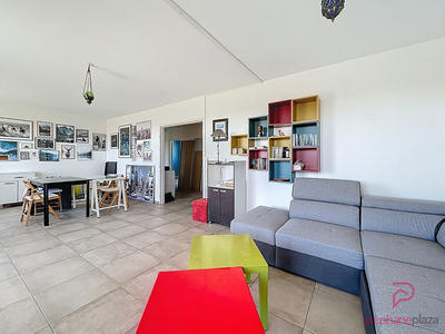 Appartement - 94 m² - 5 pièces