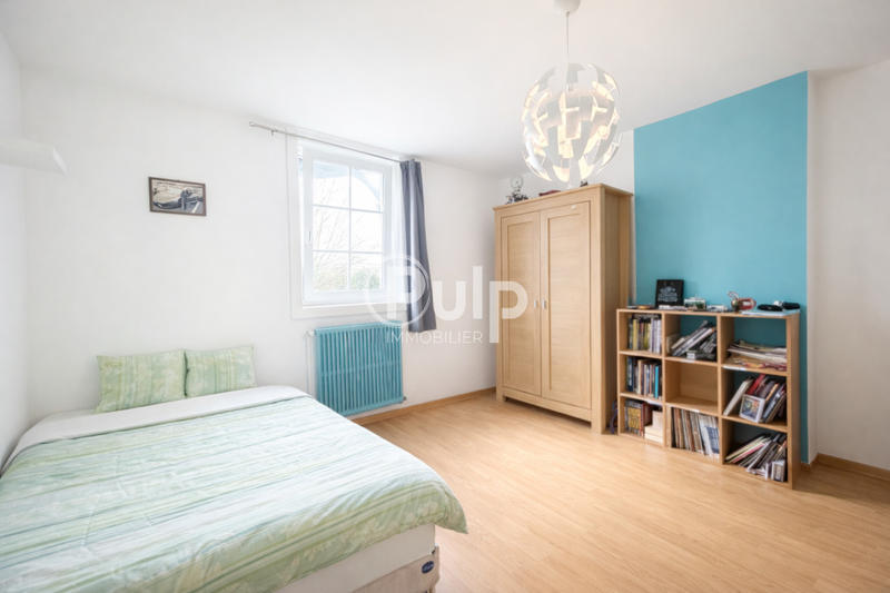 Maison - 202 m² - 6 pièces