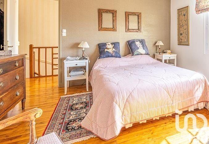 Maison - 195 m² - 6 pièces