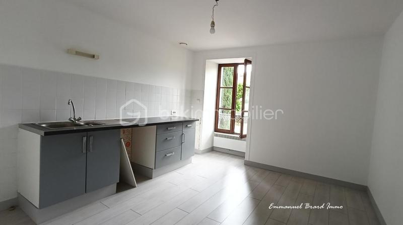 Immeuble - 213 m² - 9 pièces