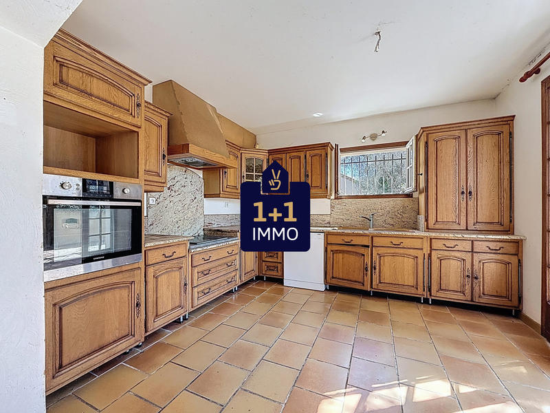 Maison - 157 m² - 7 pièces