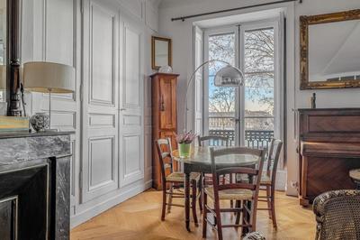 Appartement bourgeois - 139 m² - 4 pièces